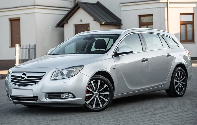 Opel Insignia cena 25900 przebieg: 198123, rok produkcji 2012 z Świdwin małe 277